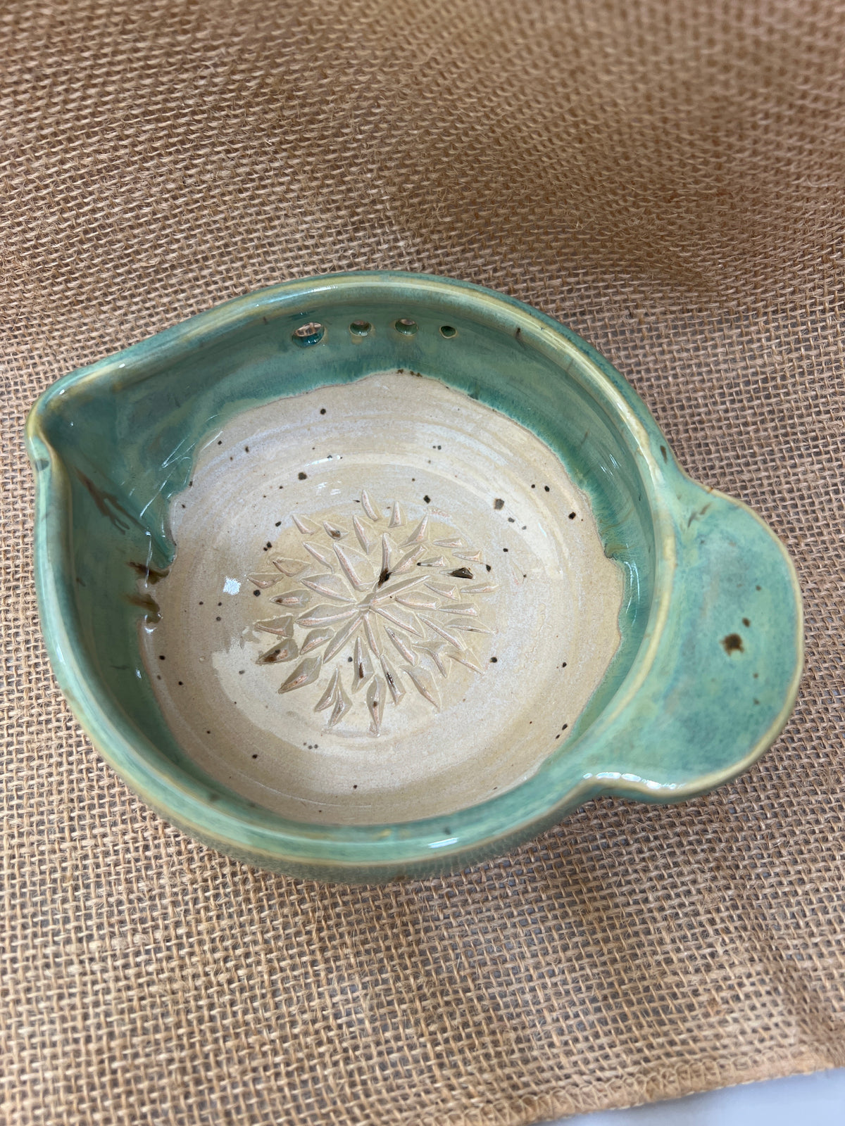 Grater bottom bowl
