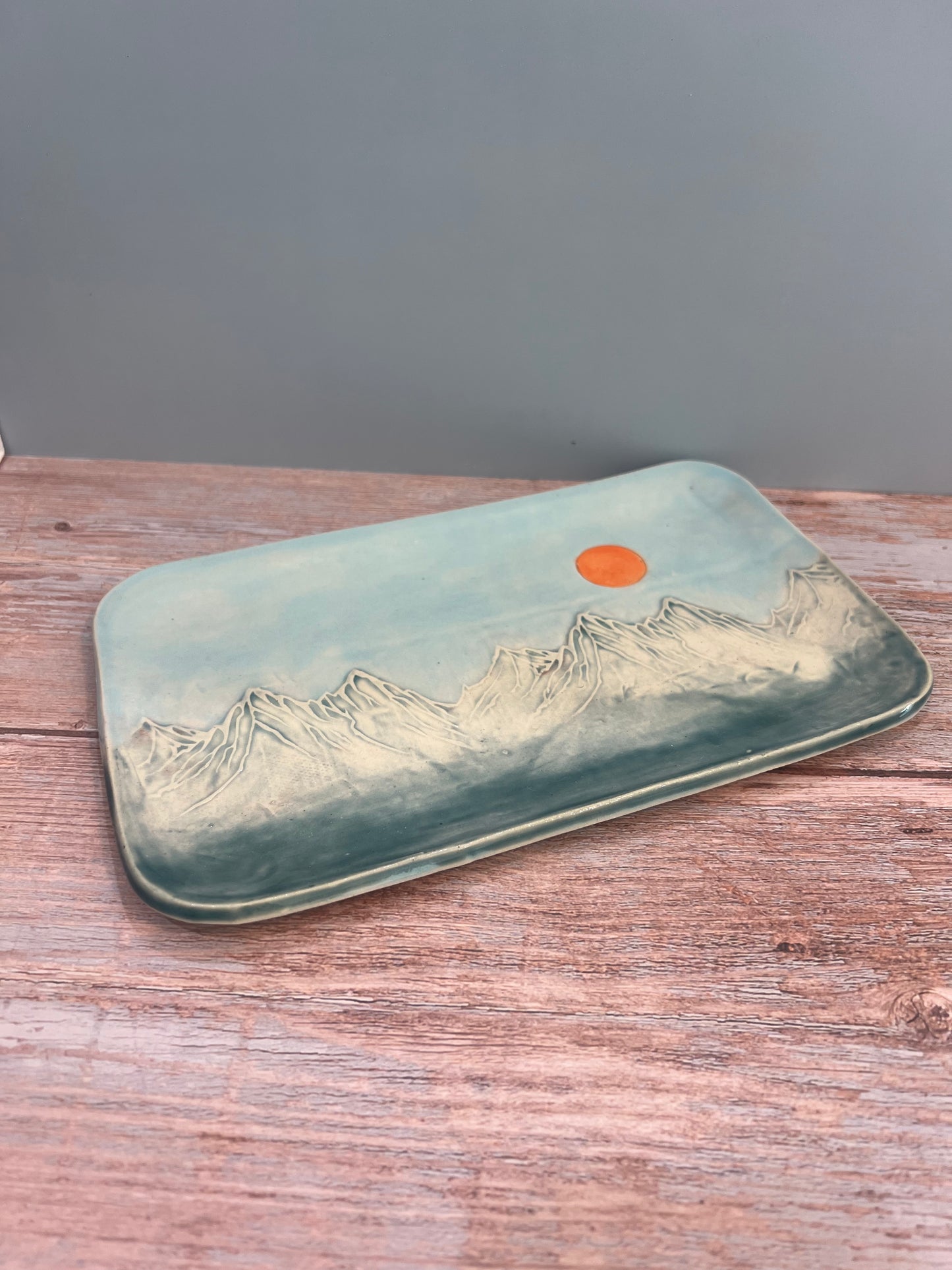 Platter with Mountains