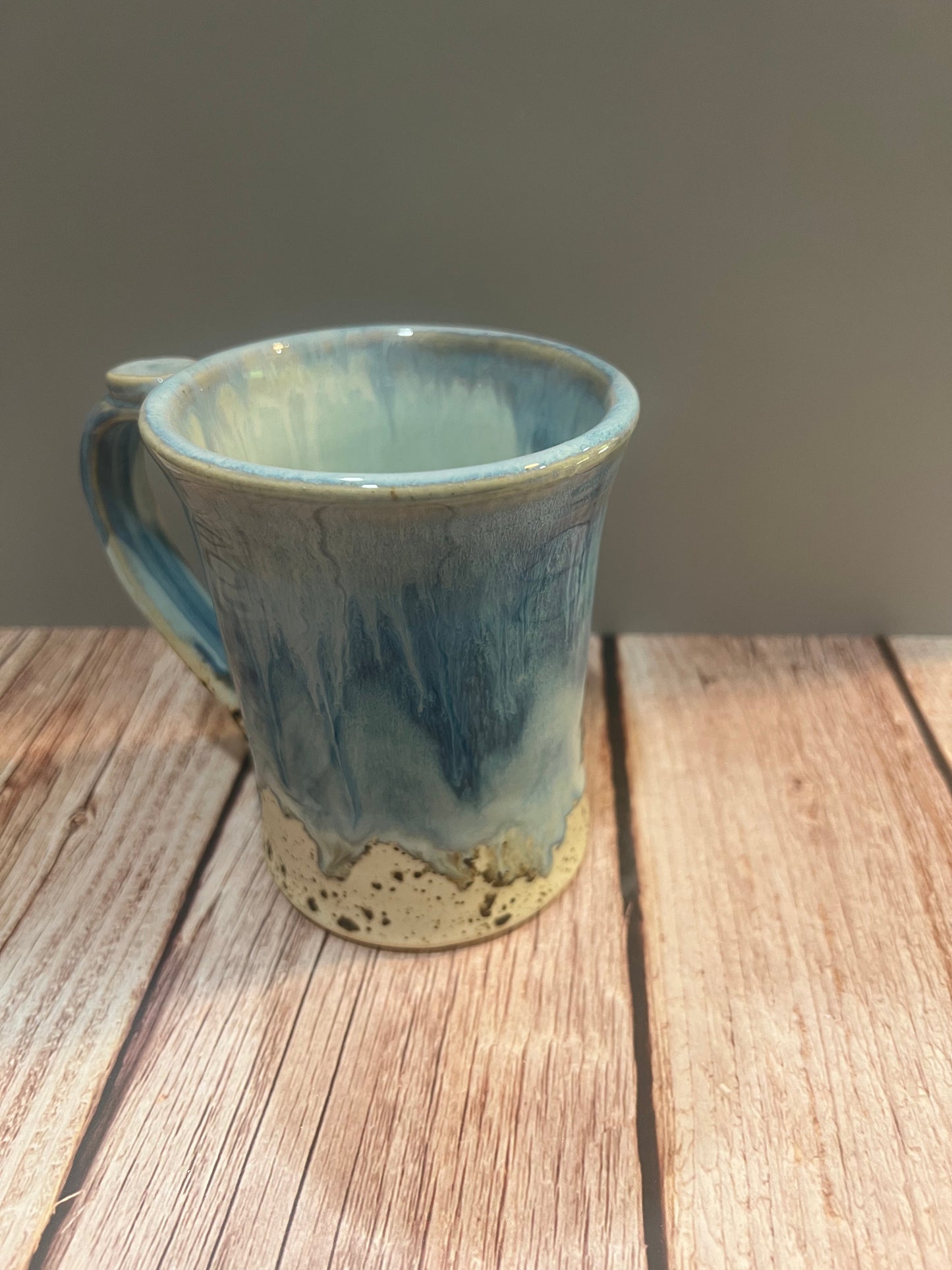 Mug - A Woman’s Place blue & Winterwood