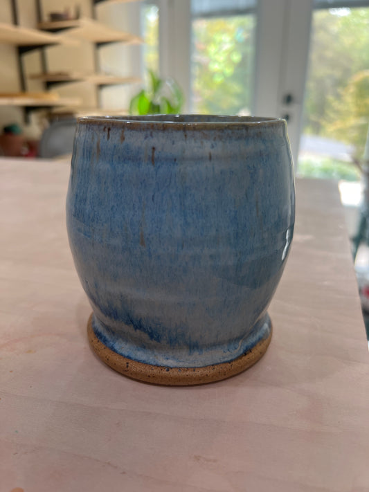 Vase Lt Blue w/ wasabi interior