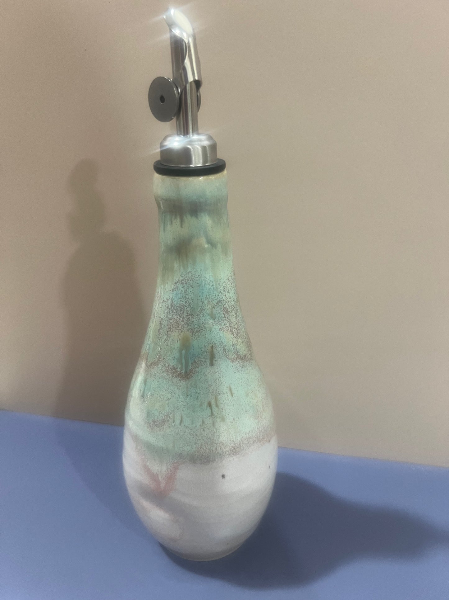 Oil Pourer - Greens w/ Cream