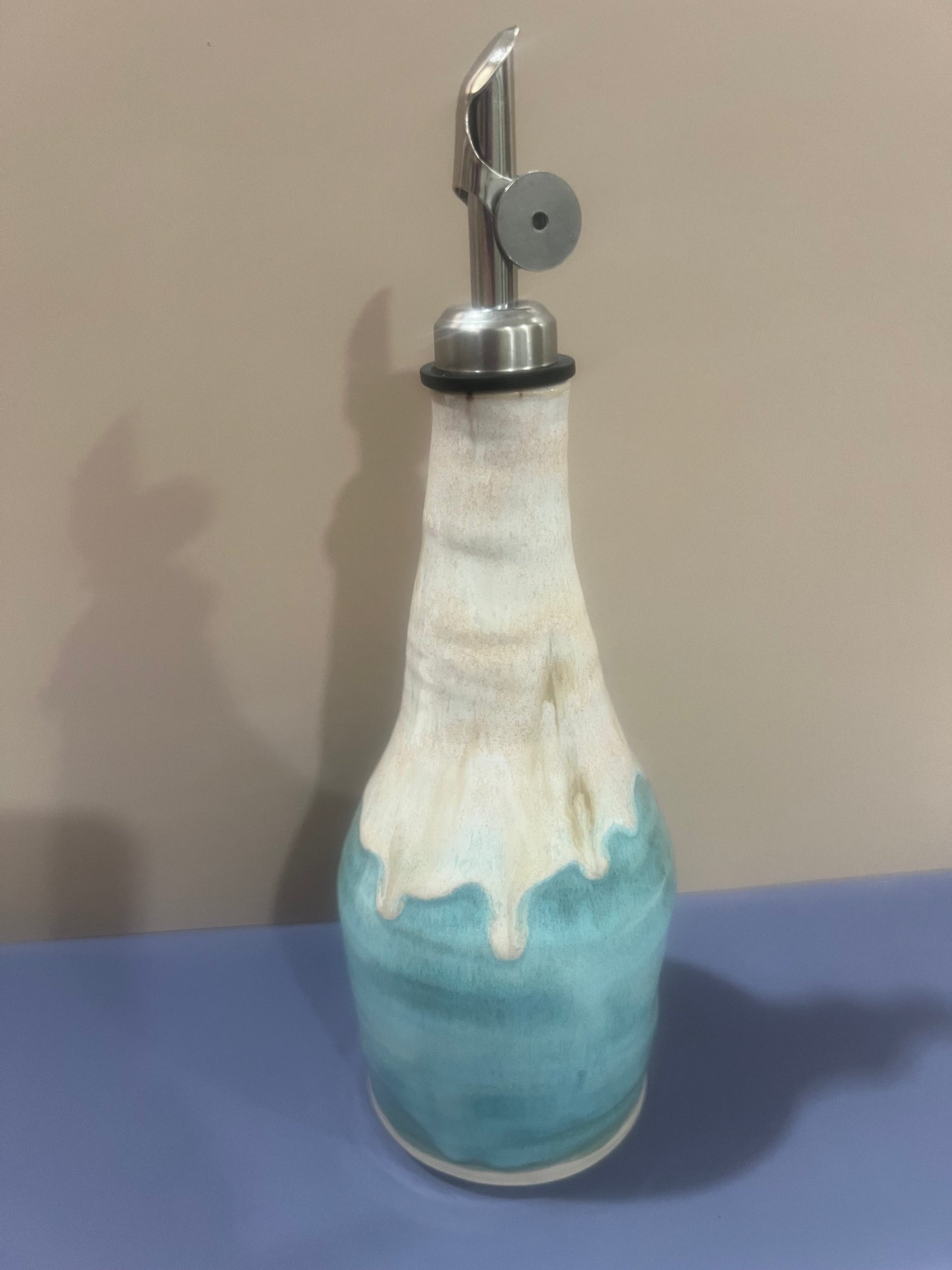 Oil Pourer - Teal & Lt Peachy Cream