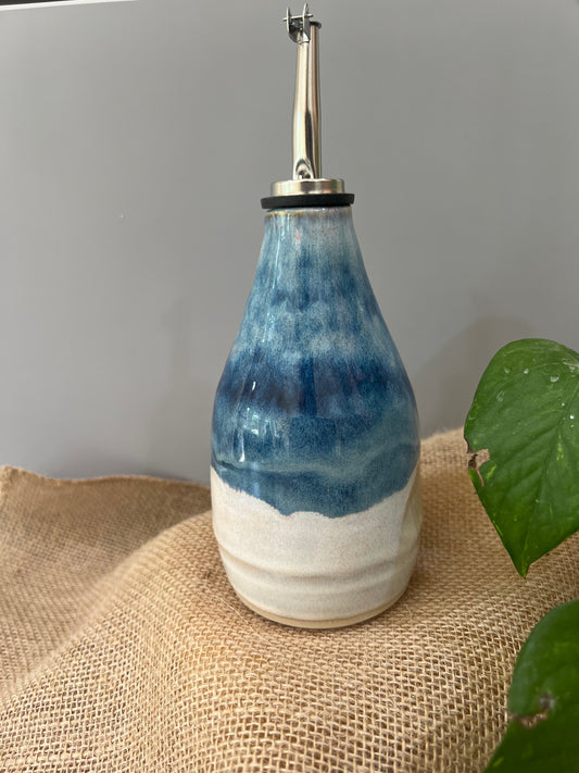 Oil pourer